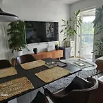 Huoneisto Modern 61m Apt,own Private Sauna Helsinki