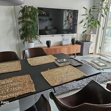 Modern 61m Apt,own Private Sauna דירה